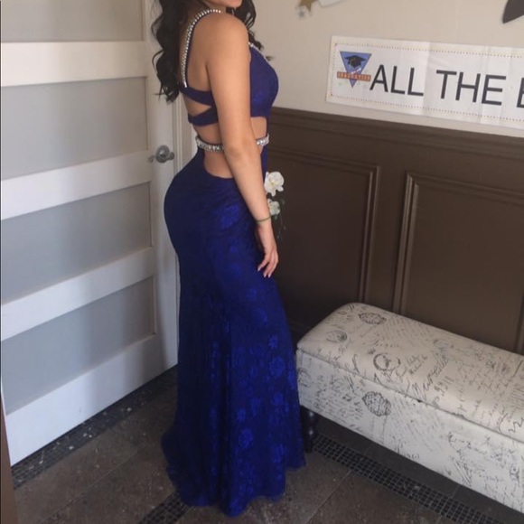 PROM DRESS BLUE - Picture 3 of 3